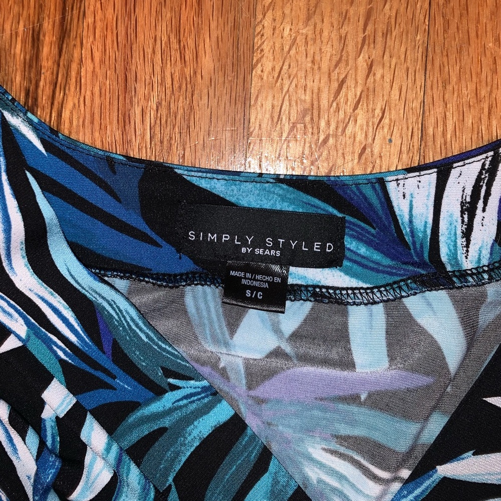 Never worn - Picture 2 of 2